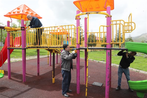 Bitlis Belediyesi’nden yaz hazırlığı