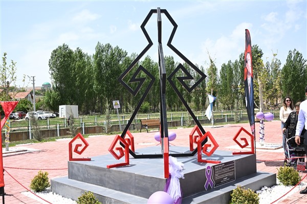 Cesur Kadın Anıtı’nın açılışı yapıldı