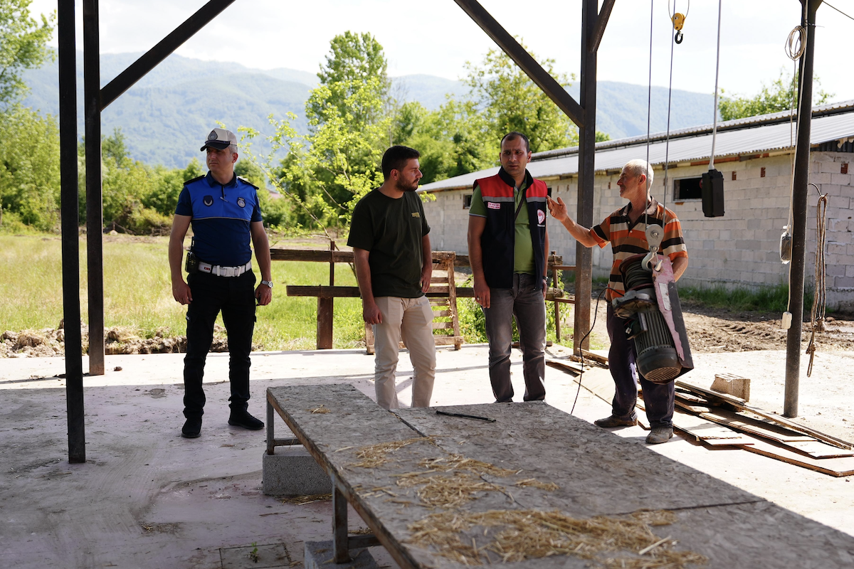 Düzce’de kurban satış ve kesim yerlerinde denetimler sürüyor