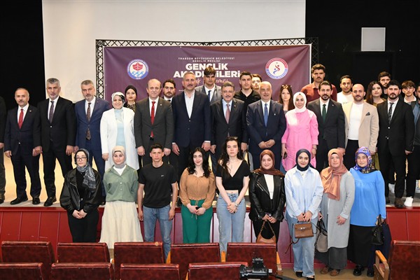 Başkan Genç, Hukuk Akademisi programına katıldı