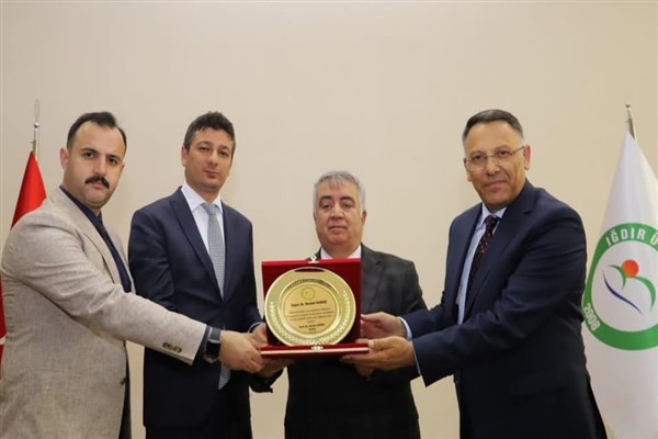 Iğdır Üniversitesi’nde yer bildirimleri konulu konferans düzenlendi