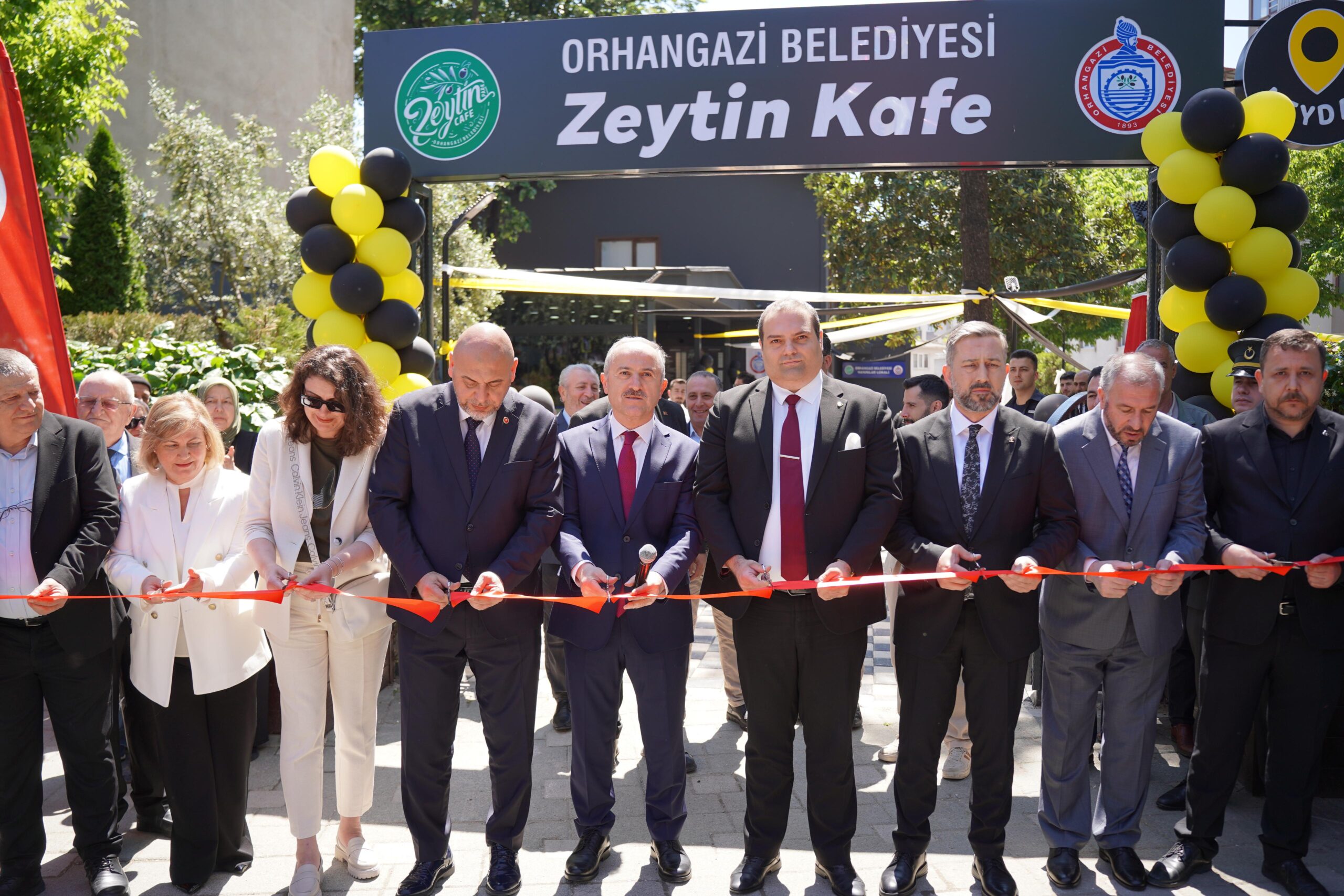 Zeytin Cafe 2 Meydan hizmete açıldı