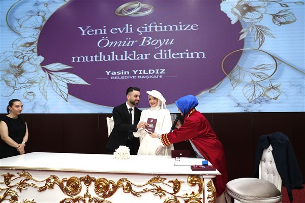 Bağcılar’da 5 Mayıs’ta 18 çiftin nikahı kıyıldı