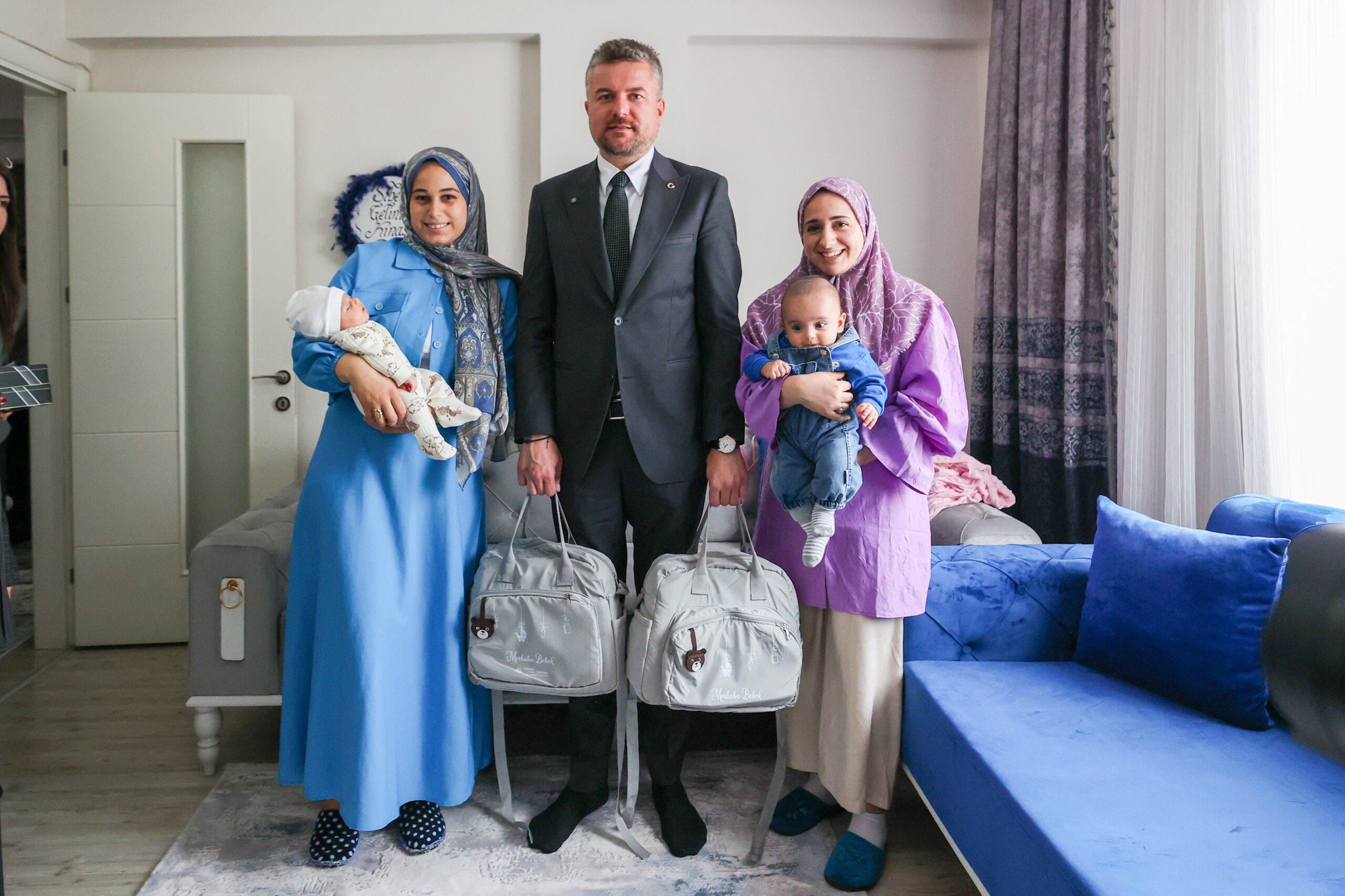 Buca’nın bebeklerine “Merhaba Bebek” paketi