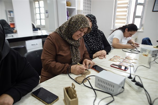 Mamak’ta annelere özel hediye