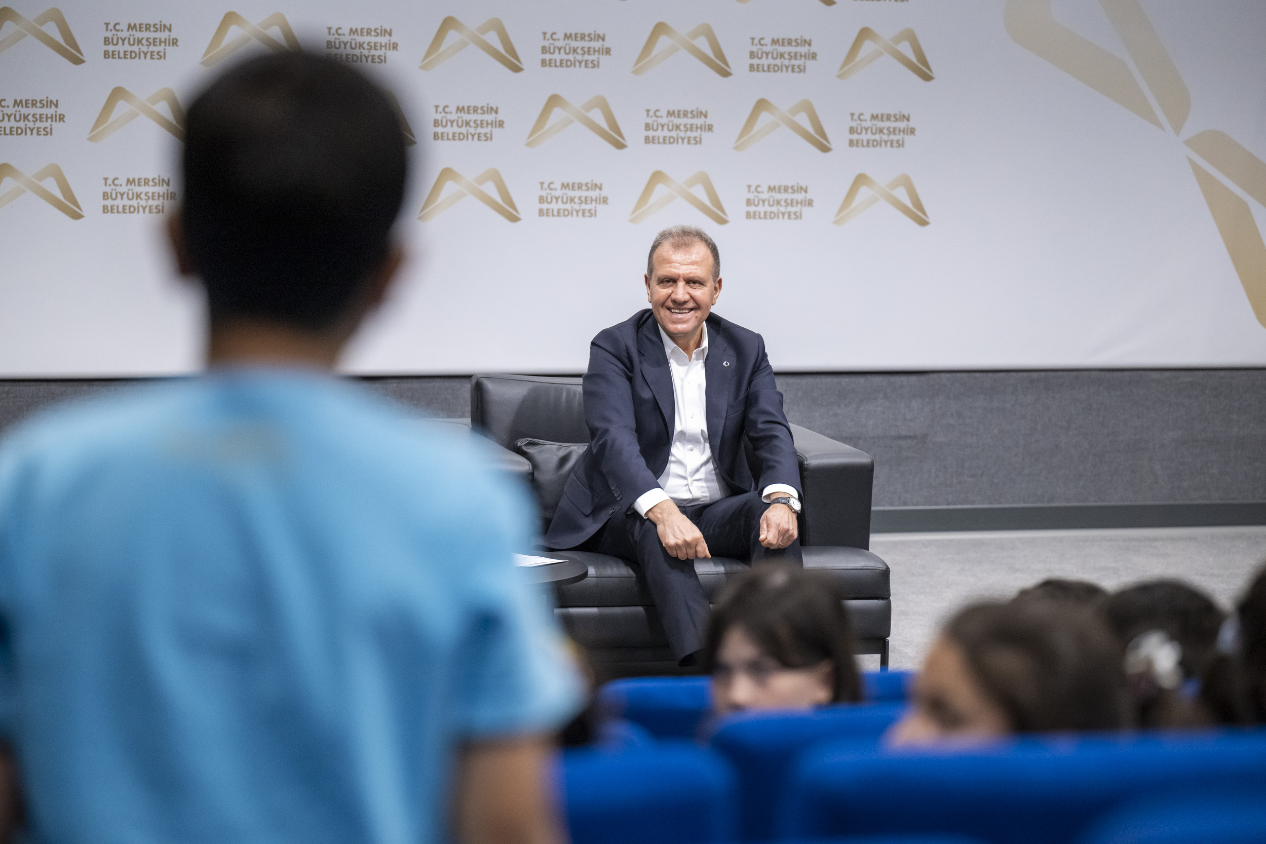 Tarsuslu öğrencilerden Seçer’e ziyaret