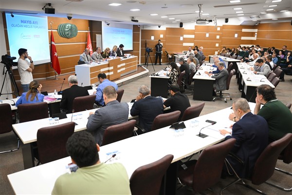 Bornova’da kesin hesaba meclis onayı