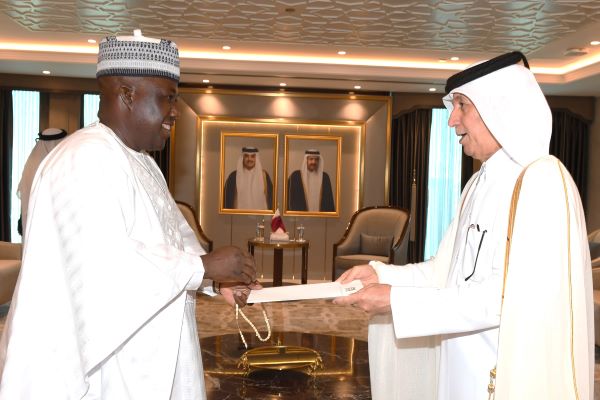 Al Muraikhi, altı yeni büyükelçinin güven mektubunu aldı