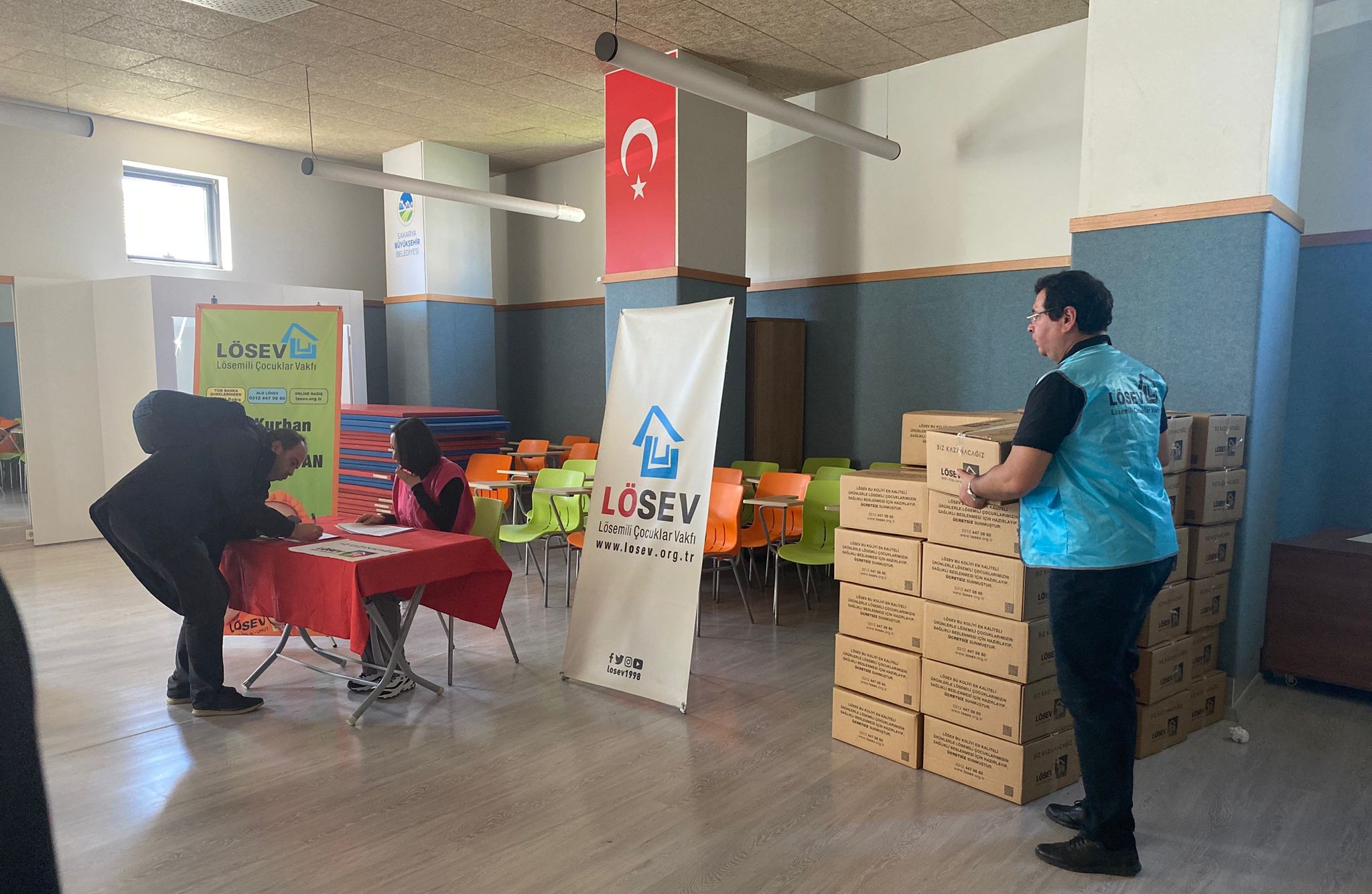 LÖSEV Mutlu Et paketleri ile mutluluk paylaştıkça çoğalıyor