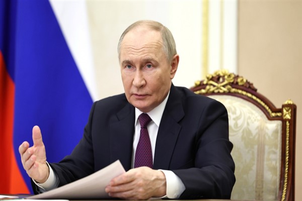 Putin, hükümet üyeleriyle video konferans aracılığıyla toplantı gerçekleştirdi