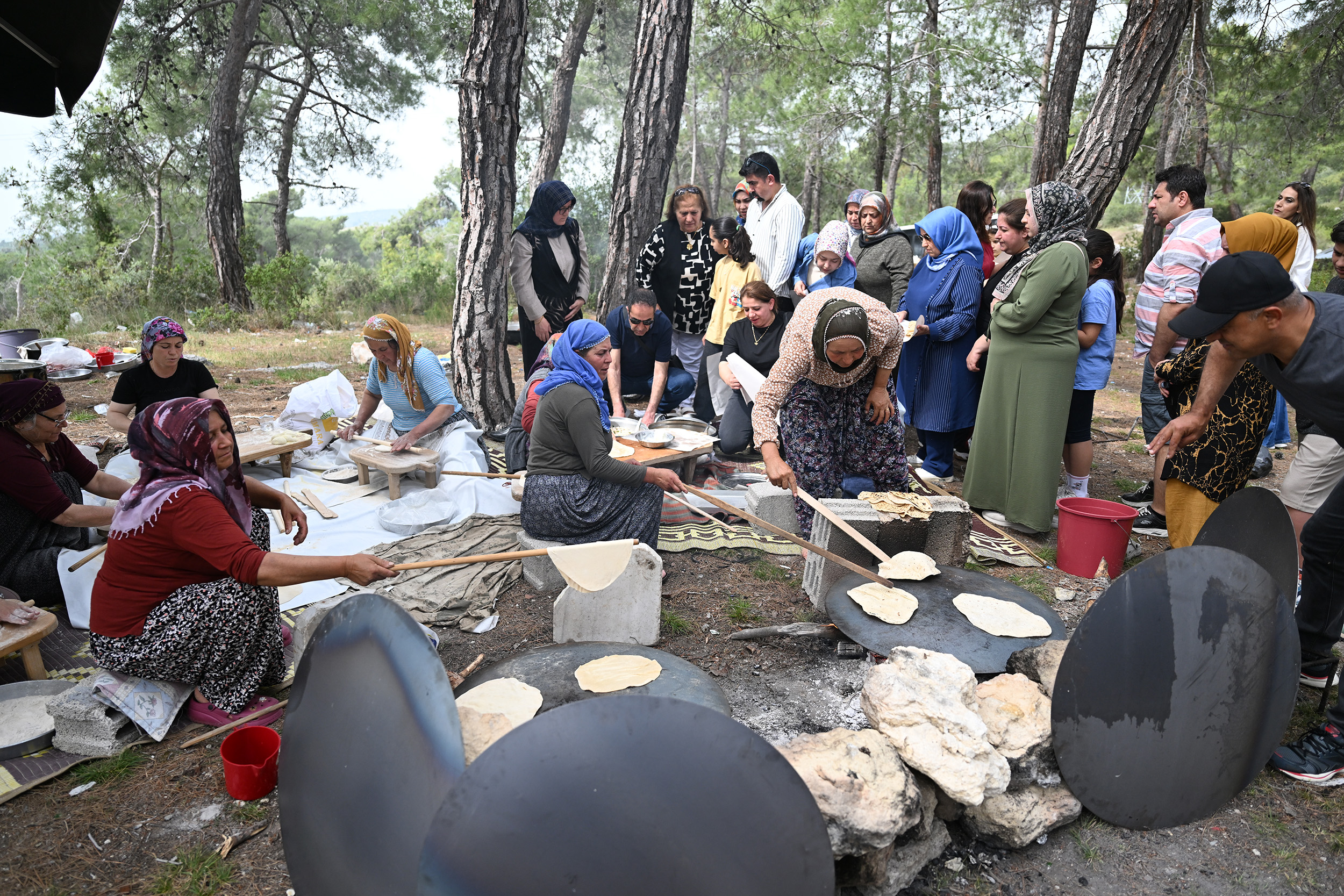 Mersin Büyükşehir Belediyesi’nden annelere piknik etkinliği