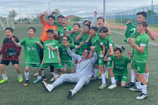 Gökçeadaspor U-12, Lapsekispor’u yendi