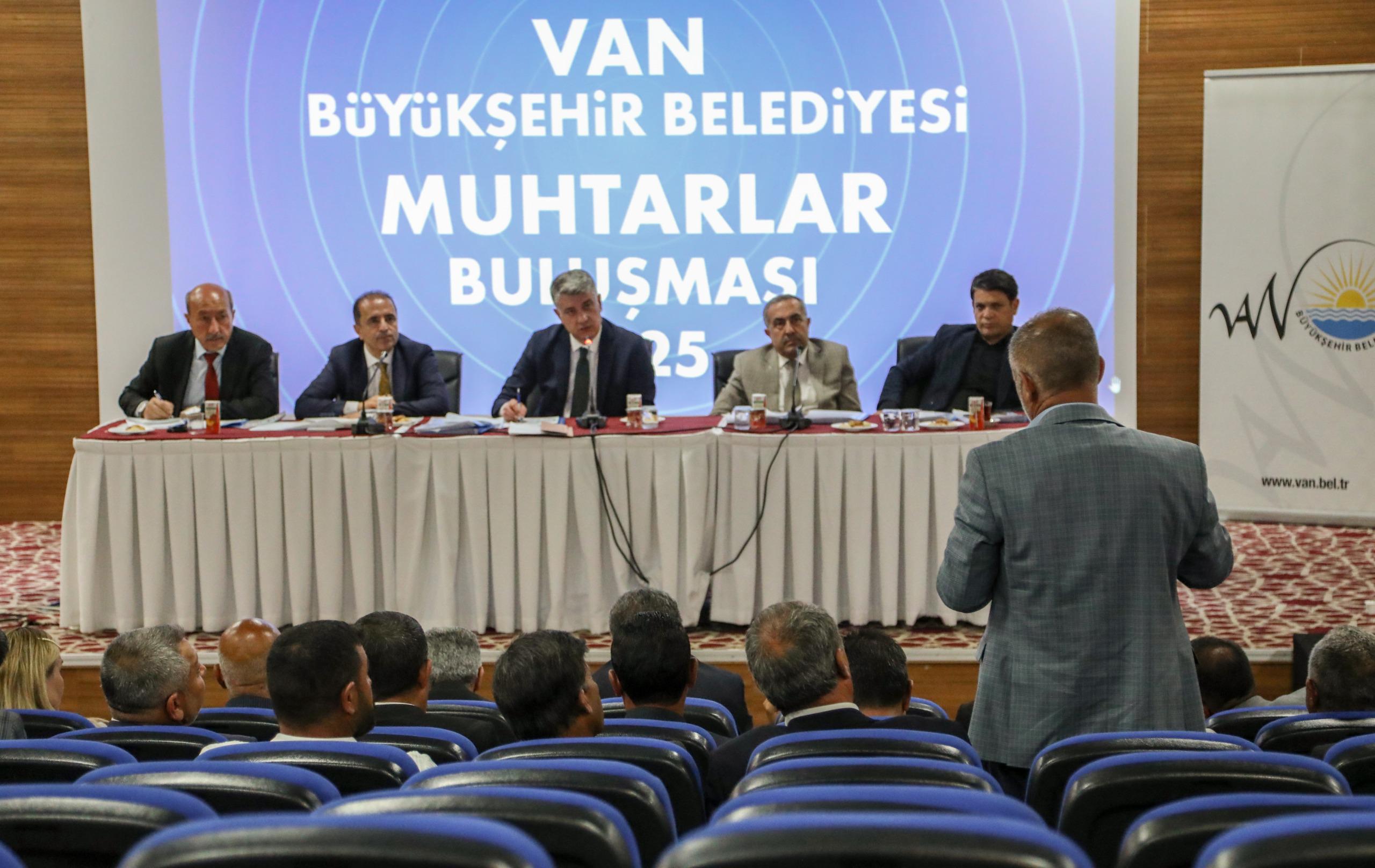 Van Büyükşehir Belediyesi, mahalle muhtarları toplantılarını tamamladı