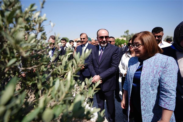 Bağdat’taki Türkiye Bahçesi’ne 5 bin fidan hediye edildi