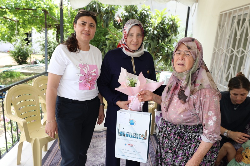Menderes Belediyesi’nden şehit annelerine ziyaret