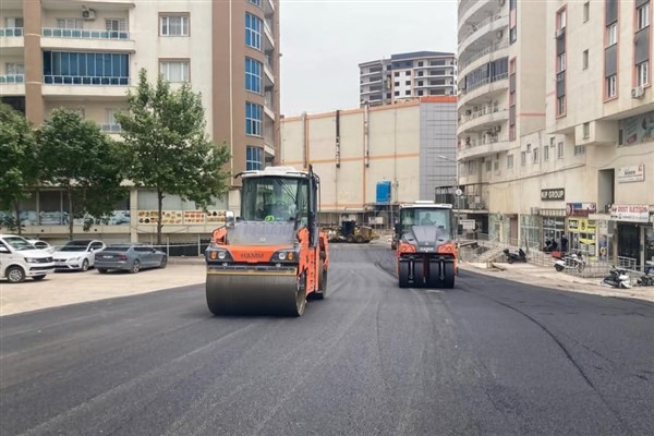 Mardin’de asfalt çalışmaları devam ediyor