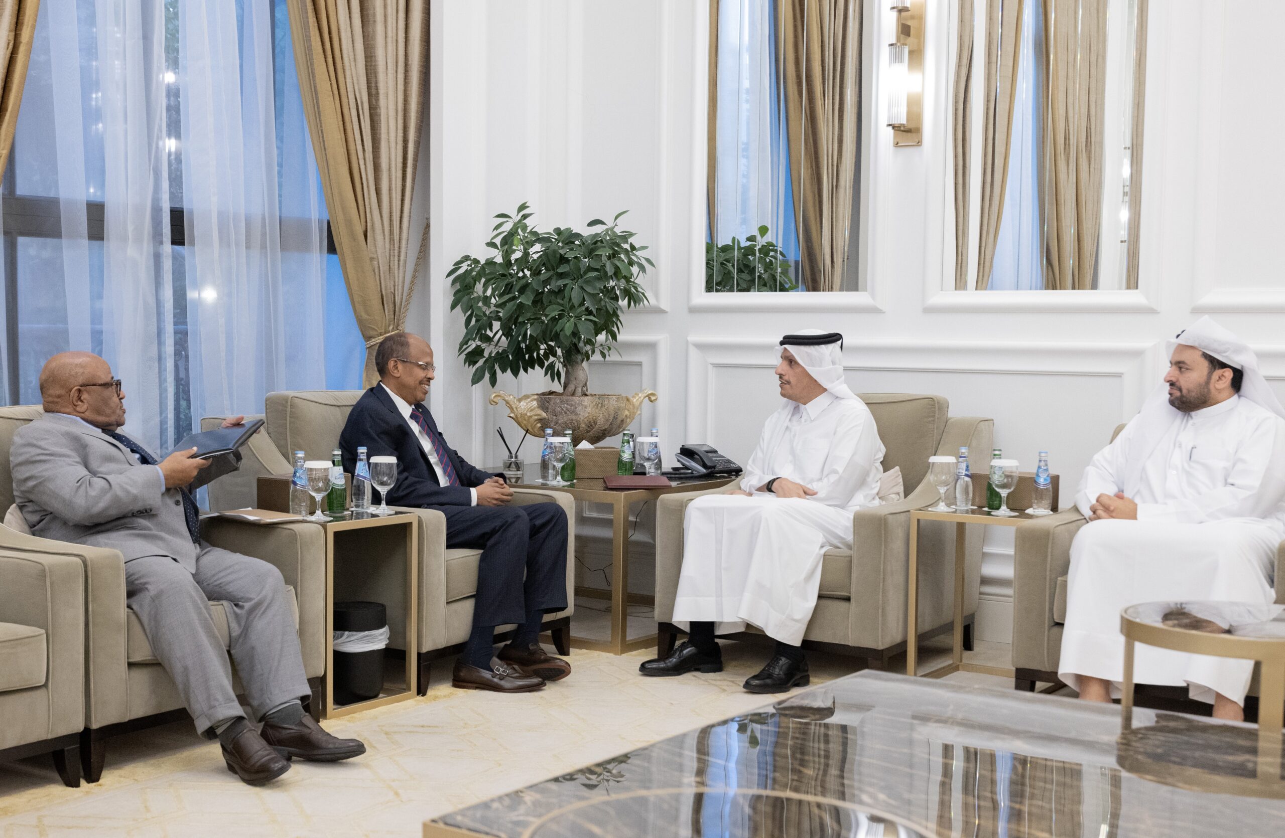 Al Sani, Afrika Birliği Komisyonu Başkanı Youssouf ile görüştü