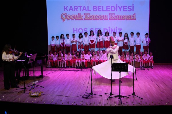 Kartal Belediyesi Çocuk Korosu konser verdi