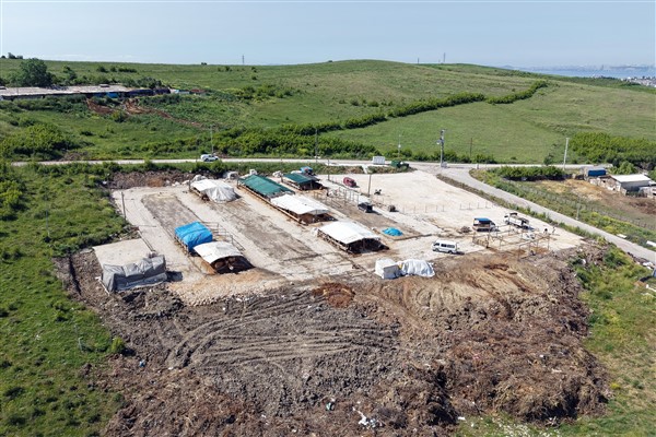 Yalova Belediyesi, kurban pazarındaki hazırlıkları tamamladı