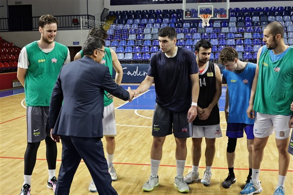 Başkan kahveci’den Erkek Basketbol Takımına ziyaret