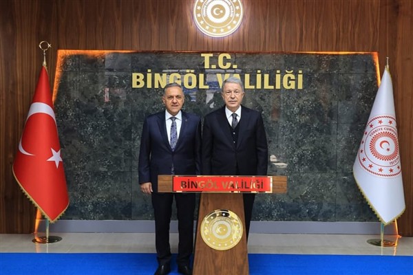 TBMM Milli Savunma Komisyonu Başkanı Akar’dan Bingöl Valiliği’ne ziyaret