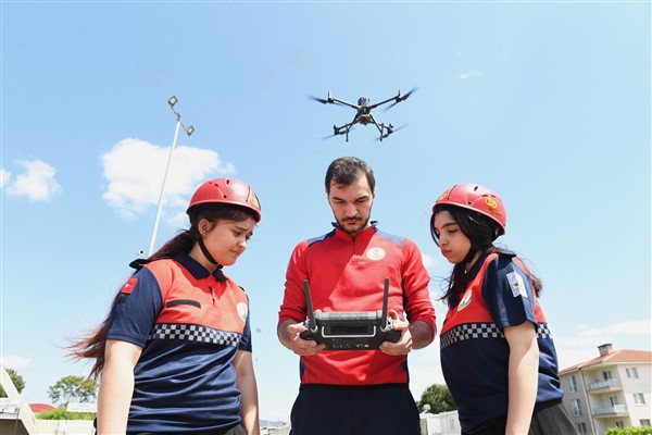 Osmangazi Belediyesi’nden öğrencilere arama kurtarma eğitimi