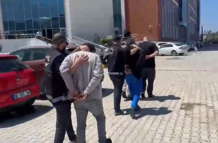 Hatay’da aranan şahıslara operasyon