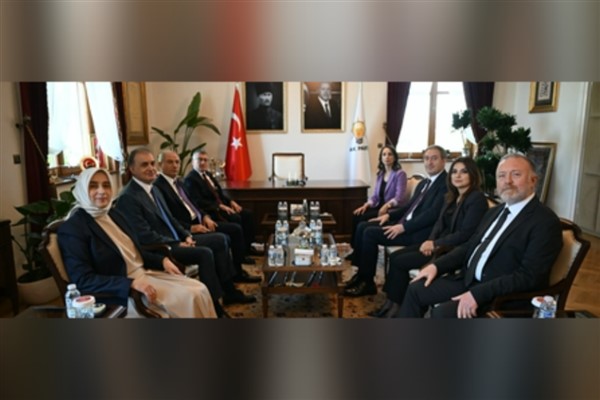 DEM Parti heyeti, AK Parti heyetiyle bir araya geldi