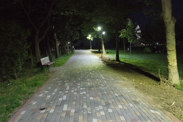 Karacabey Atatürk Kültür Parkı’nda aydınlatma dönüşümü