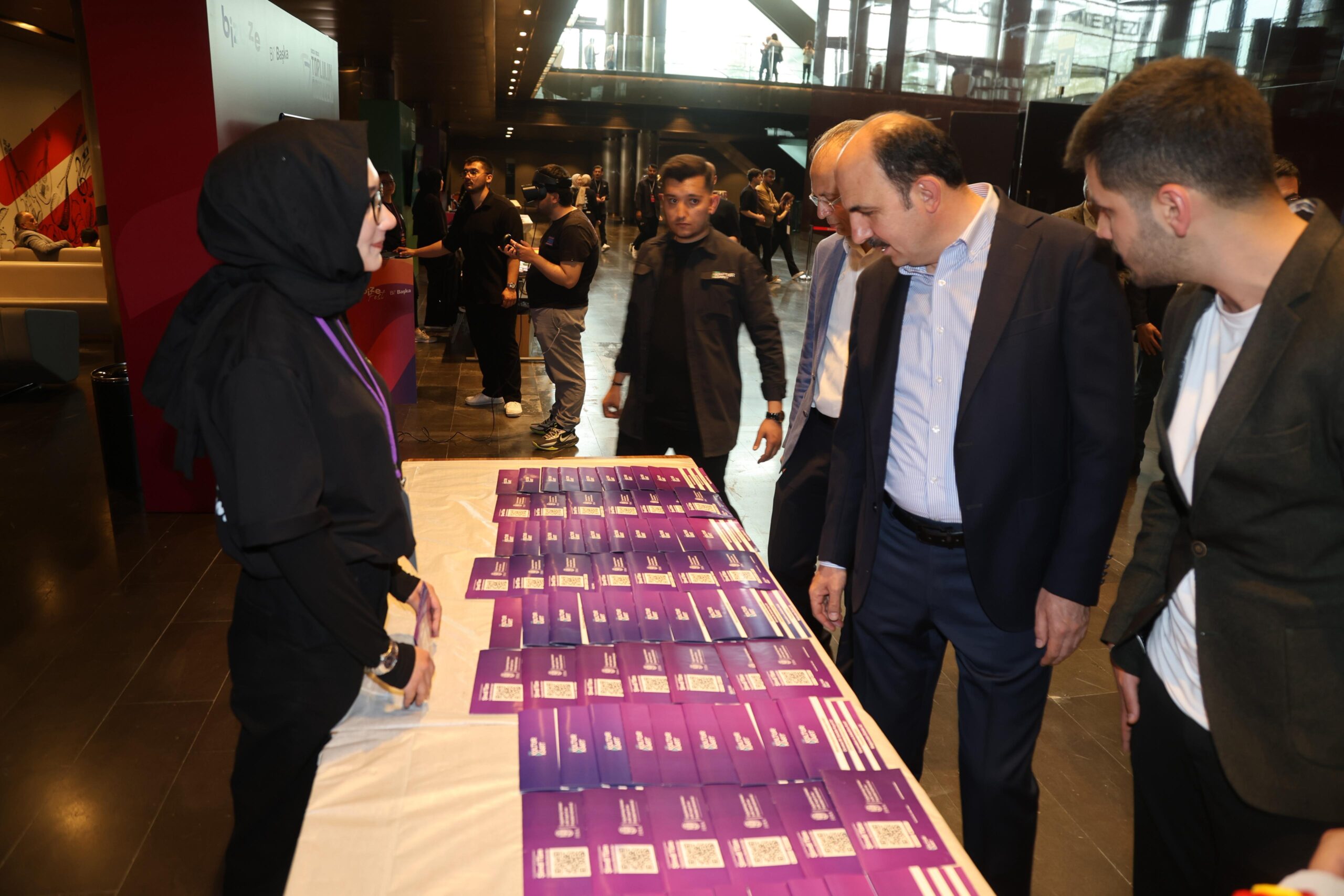 Başkan Altay, “Biz Bize Fest Bi Başka” programının açılışına katıldı