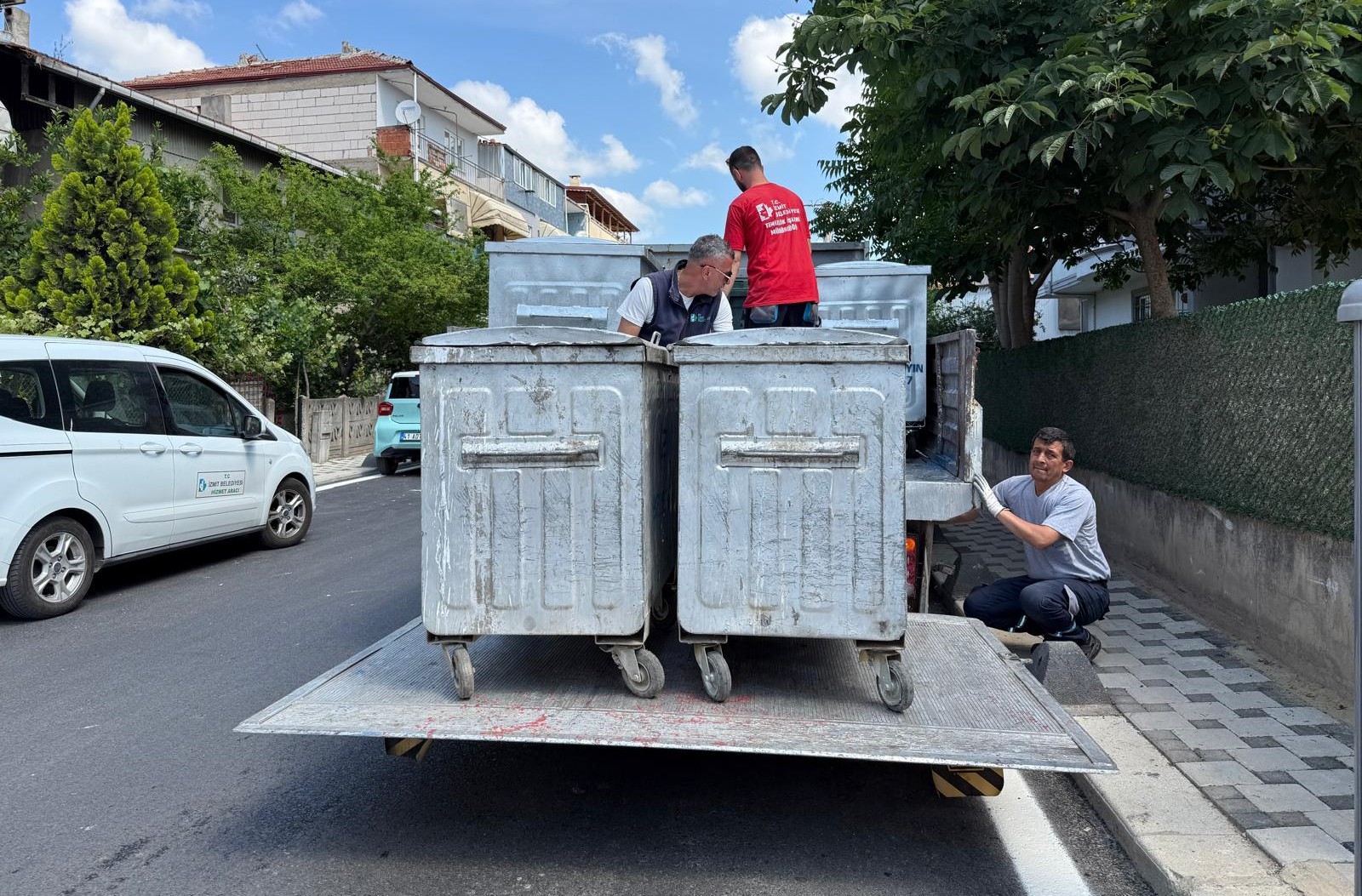 Yenişehir’de konteyner değişimi