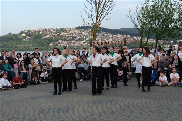 Sapanca’da ilk Hıdırellez Şenliği yapıldı