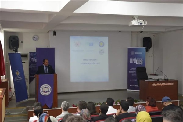 Dicle Üniversitesi’nde genç yazarlar için ilham veren atölye başladı