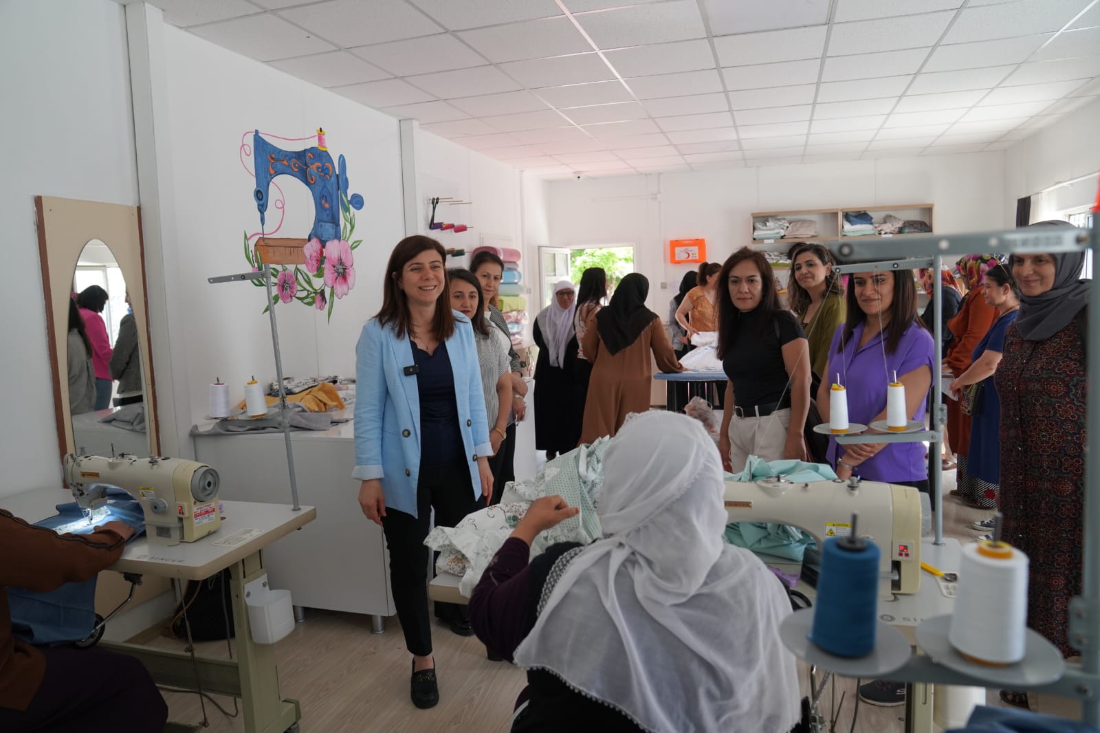 Eş Başkan Bucak’tan Kadın Yaşam Merkezlerinde bulunan üretim alanlarına ziyaret