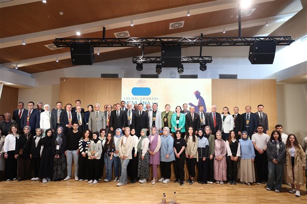 “1. Uluslararası Mevlana ve Ali Şir Nevayi Sempozyumu” başladı