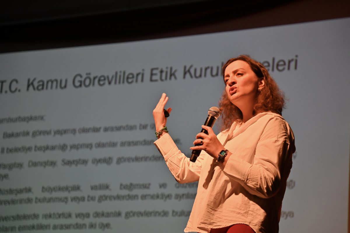 Büyükşehirden ‘Kamusal Alanda Etik’ eğitimi