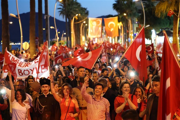 Marmaris’te 19 Mayıs Gençlik Festivaliyle kutlandı
