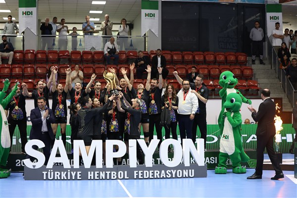 Hentbol Kadınlar Türkiye Kupası Bursa Büyükşehir Belediyespor’un