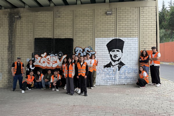 LÖSEV’den renkli bir dokunuş: Duvarlar umutla buluştu