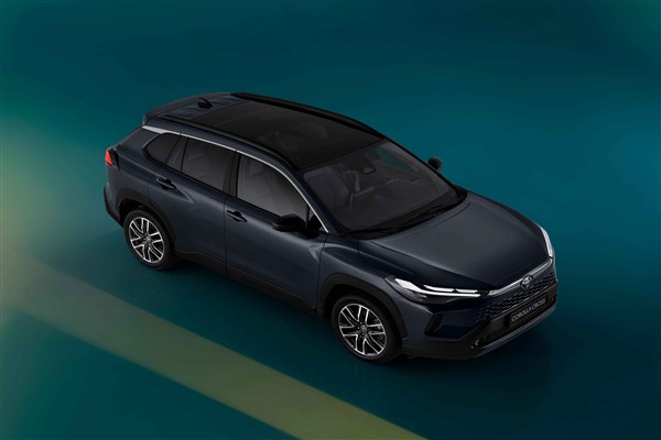 Toyota’nın SUV modeli Corolla Cross Hybrid yenileniyor