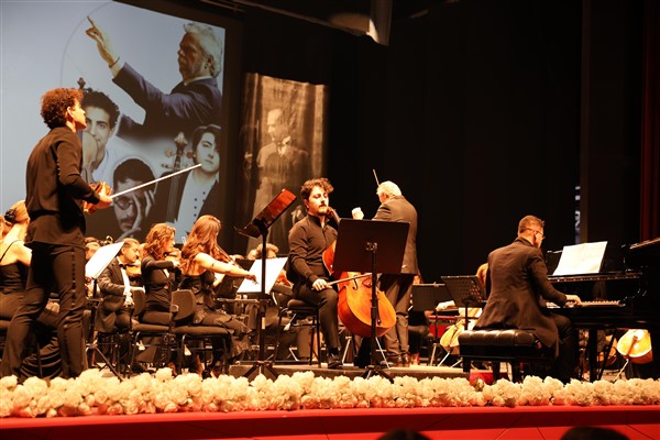 Senfoni orkestrası konserine yoğun ilgi