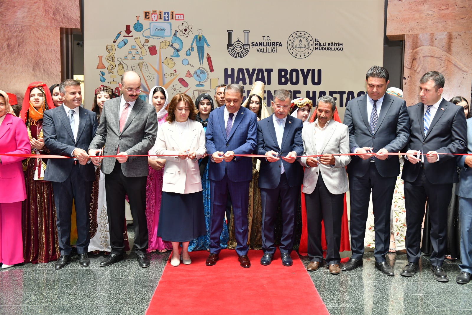 Vali Şıldak, Hayat Boyu Öğrenme Haftası etkinliklerine katıldı