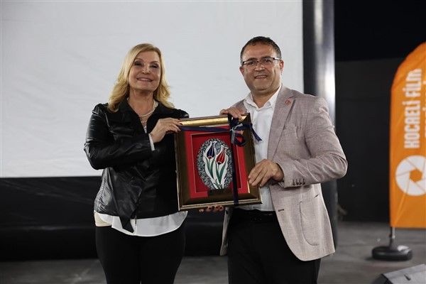 Kocaeli Film Festivali’nden Derya Baykal’a ödül