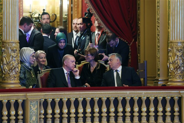 Cumhurbaşkanı Erdoğan, Macaristan’da kültürel programa katıldı