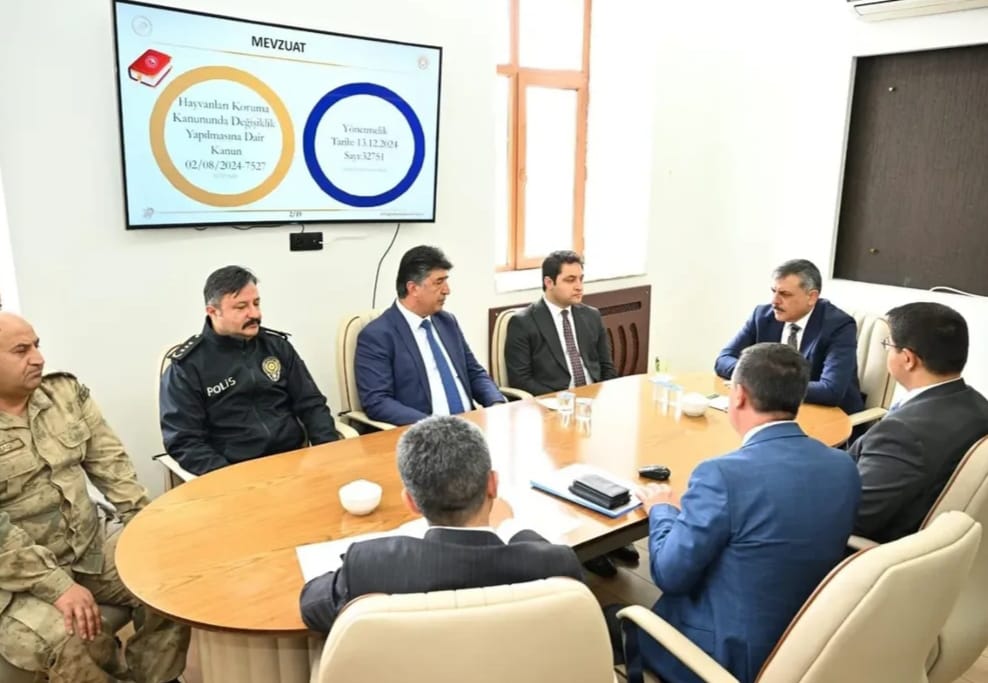 Vali Çiftçi, Pasinler’de Hayvanları Koruma Kurulu Toplantısı’na başkanlık etti