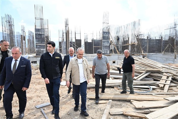 Malatya Valisi Yavuz, Doğanşehir’deki çalışmaları yerinde inceledi