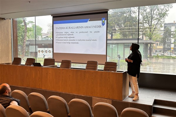 İnegöl Belediyesi’nden personele “Resmi Yazışma Kuralları Eğitimi”