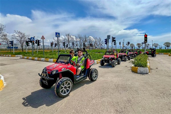 Van’da Çocuk Trafik Eğitim Parkı hizmet vermeye devam ediyor