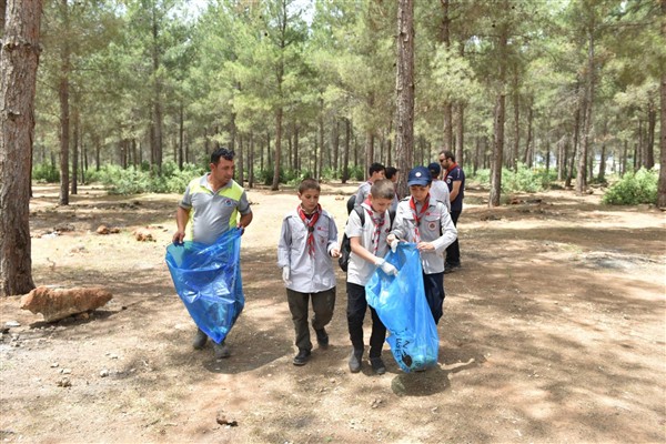 Kepez Belediyesi ve öğrencilerden çevre temizliği