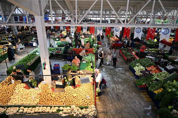 Bağlaraltı’na modern pazar alanı